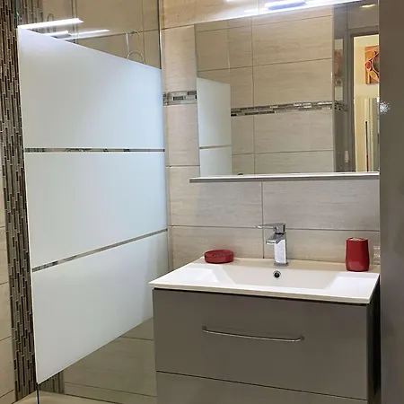 Appartamento Bel T1 Avec Loggia A - Fr-1-553-254