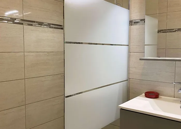 Bel T1 Avec Loggia A - Fr-1-553-254 * Balaruc-les-Bains